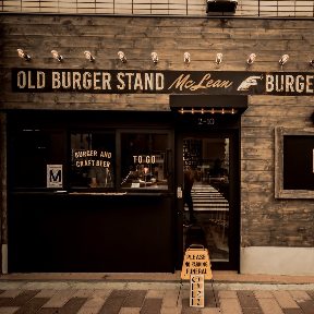 MCLEAN ‐old burger stand‐ 