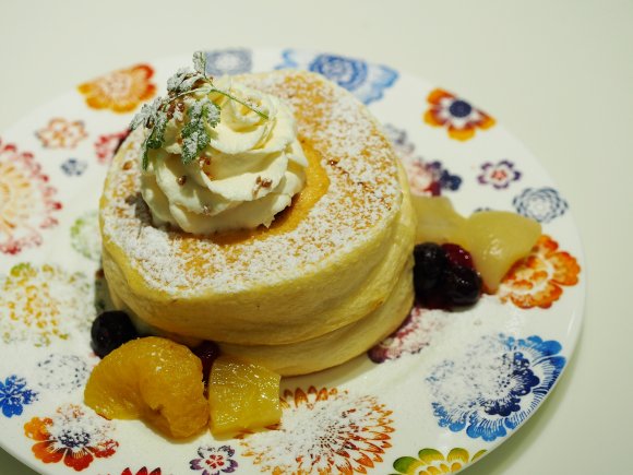 大阪でパンケーキ食べるなら！とろける食感＆ふわふわ極厚パンケーキ5選の記事で紹介されました
