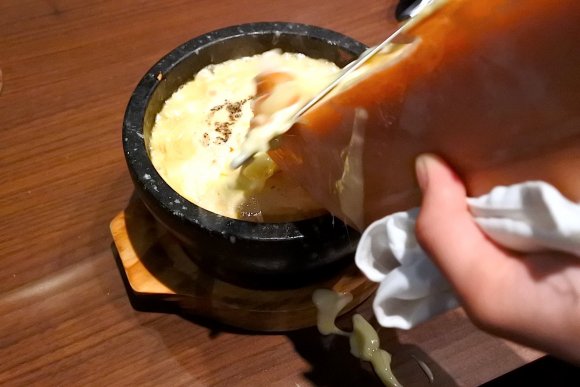 完全版 東京でチーズが存分に楽しめるお店6選 お皿一杯とろ りチーズ Favy ファビー