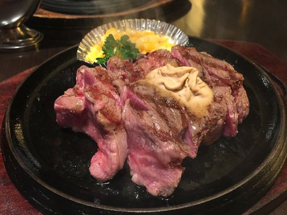 昼からガツンとステーキ！溢れる肉汁が格別な赤坂のランチ５選の記事で紹介されました