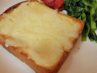 食欲を刺激する！日本初上陸したとろ～り卵のチーズパンが美味しすぎるの記事で紹介されました