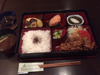 まるで江戸時代！蔵の中で味わう松花堂弁当で和食の美味しさを満喫の記事で紹介されました