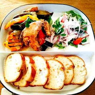 鎌倉野菜と白身魚のランチ